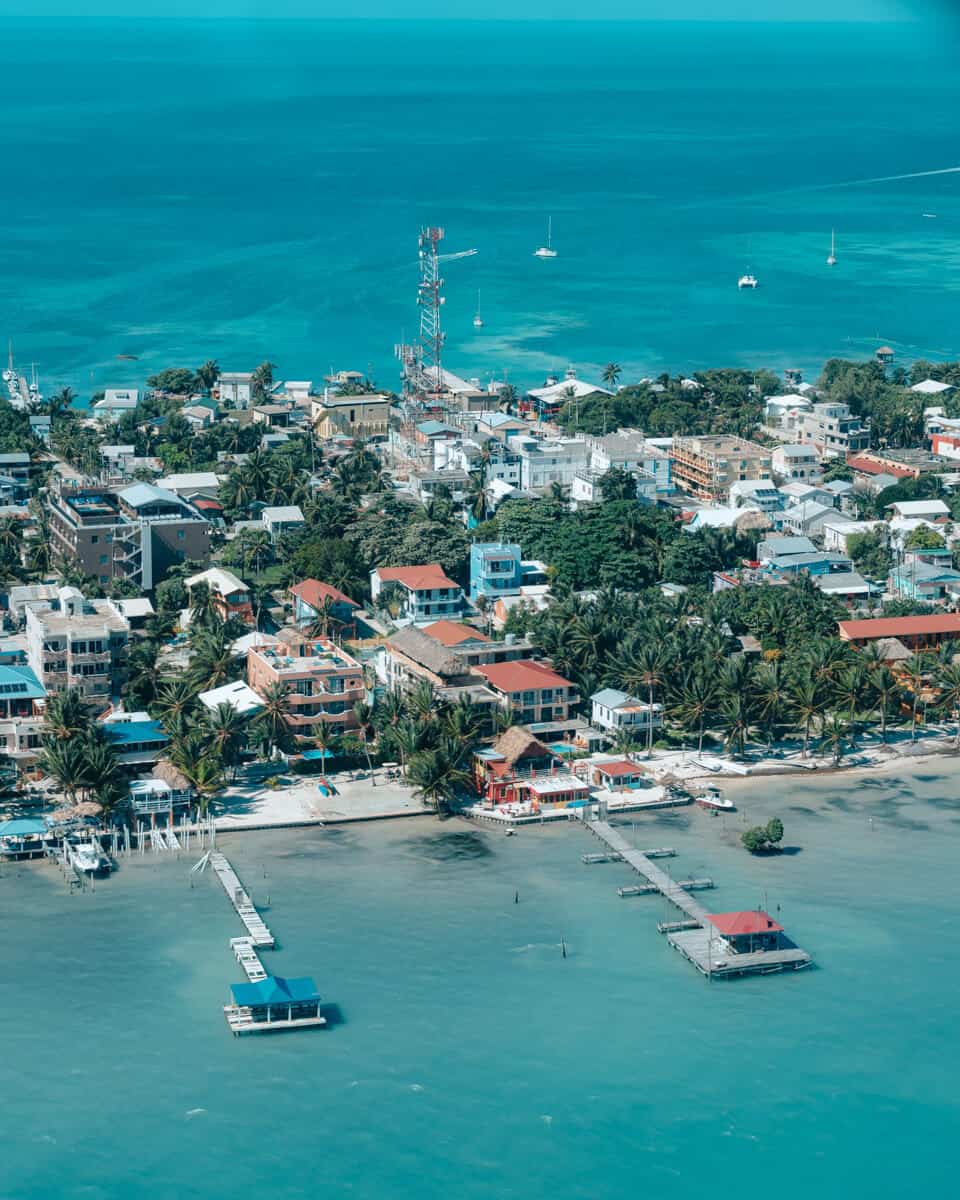 How to See the Great Blue Hole Belize - Scenic Flight vs Scuba Diving